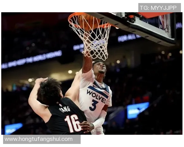 杨瀚森首秀惊艳全场：中距离跳投稳健+关键封盖锁定胜局，攻防两端展现全能价值